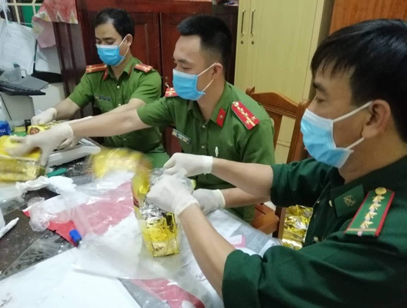 Toàn cảnh vụ bắt giữ gần 1 tấn ma túy đá, do nghi phạm người Đài Loan cầm đầu đường dây
