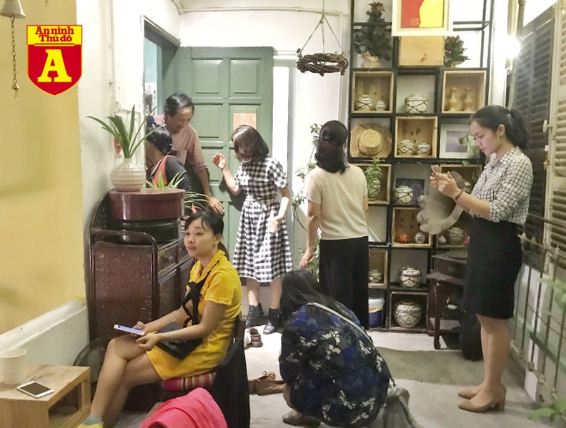 [ẢNH] Xúc động thăm căn phòng tái hiện ngôi nhà chỉ 6m2 của Lưu Quang Vũ - Xuân Quỳnh