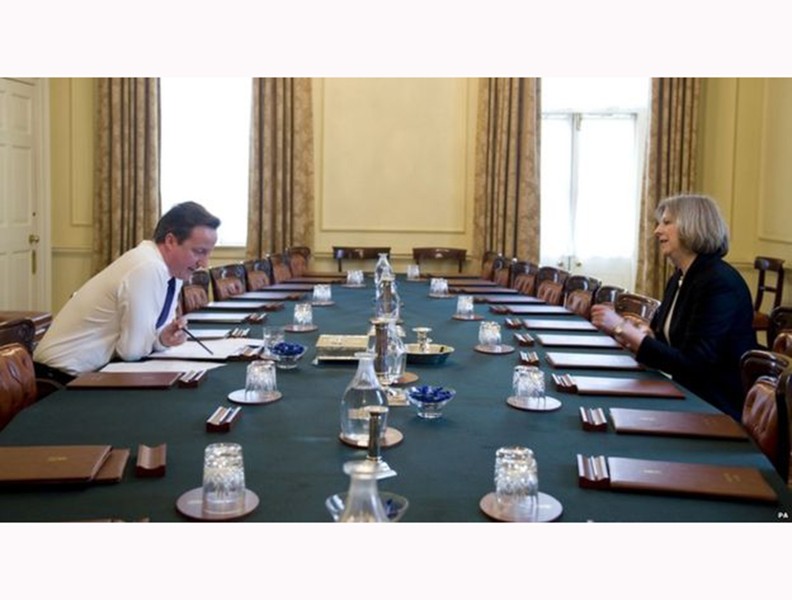 [ẢNH] Nước mắt Theresa May: Hành trình sóng gió của Thủ tướng Anh 