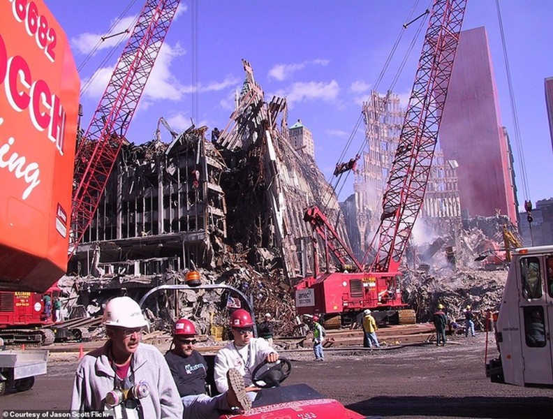 Thảm họa 11-9 kinh hoàng trong loạt ảnh bí mật chưa từng tiết lộ