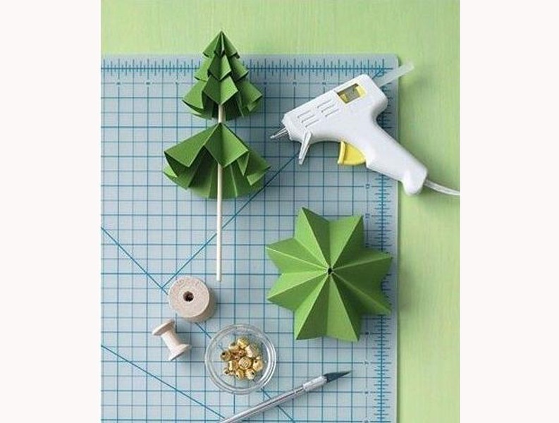 [Ảnh] Tự làm cây thông Noel cực ấn tượng từ vật liệu đơn giản (2)