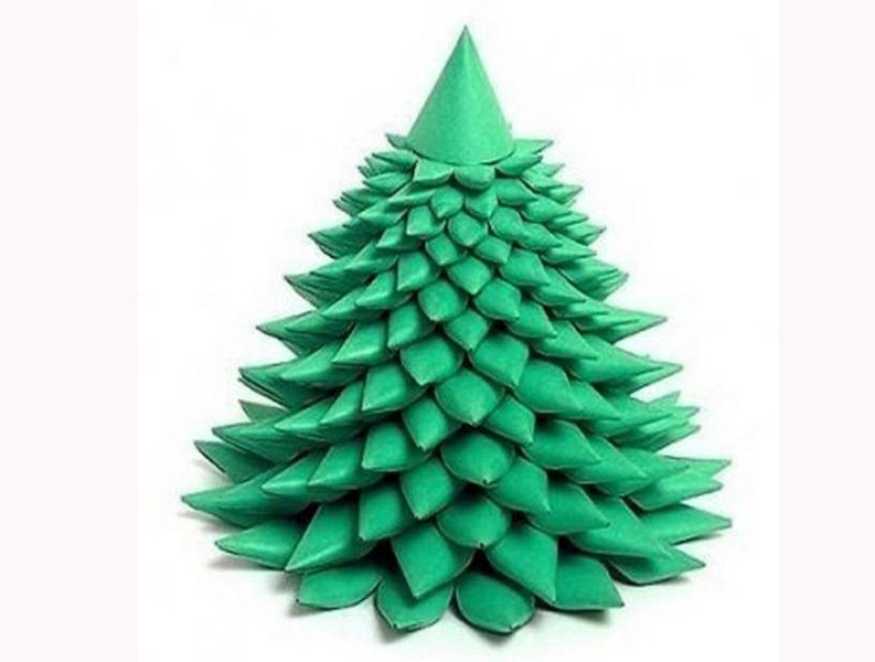 [ẢNH] Tự làm cây thông Noel cực ấn tượng từ vật liệu đơn giản (1)