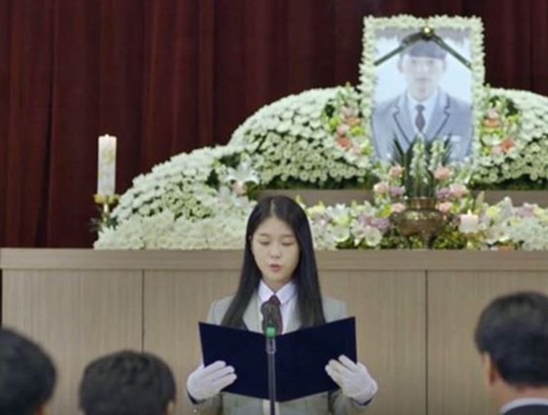 [ẢNH] Người hâm mộ bàng hoàng và cầu nguyện cho mỹ nhân Hàn qua đời ở tuổi 25