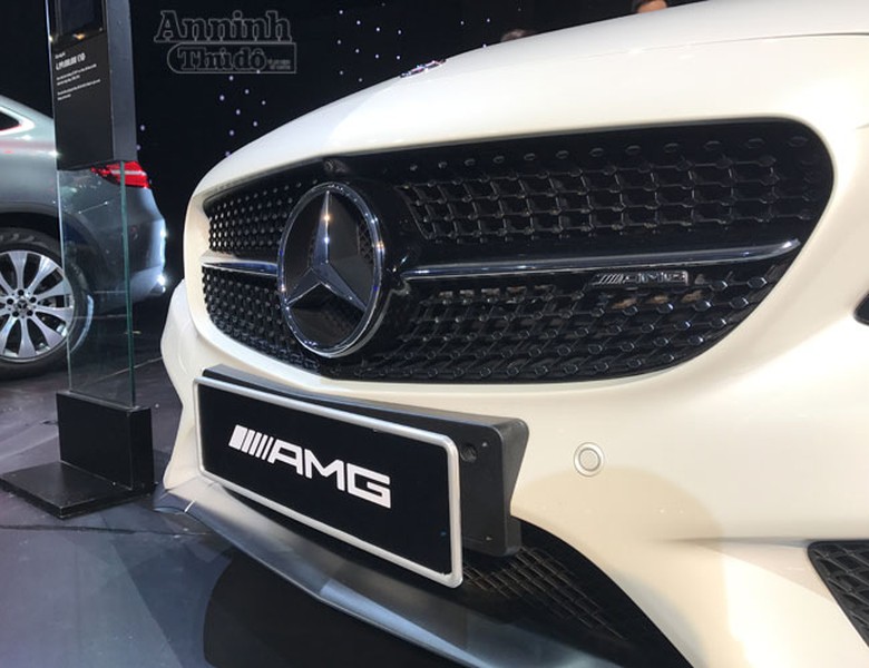 Khám phá chi tiết Mercedes- AMG C 43 4MATIC Coupé tại Hà Nội