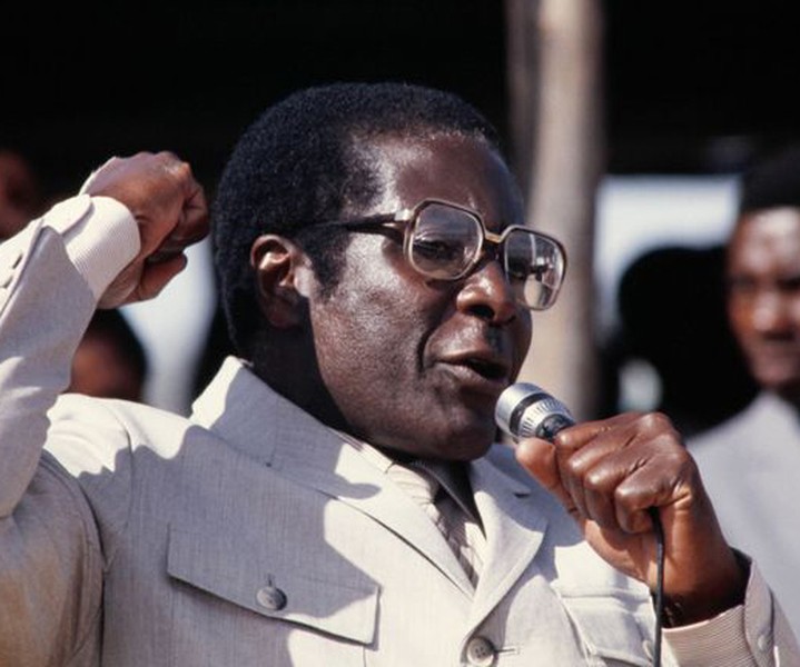 Robert Mugabe, từ anh hùng đến Tổng thống 