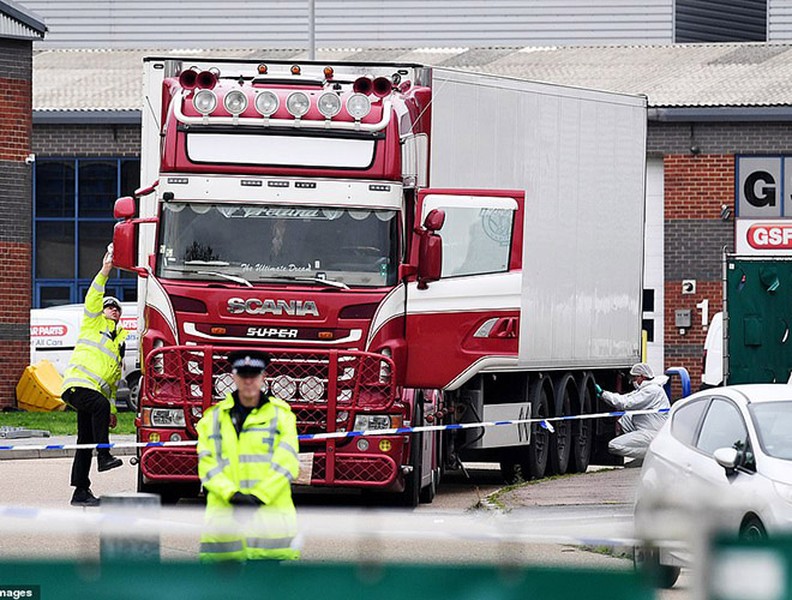 Toàn cảnh cuộc điều tra vụ 39 thi thể trong xe đông lạnh ở Anh