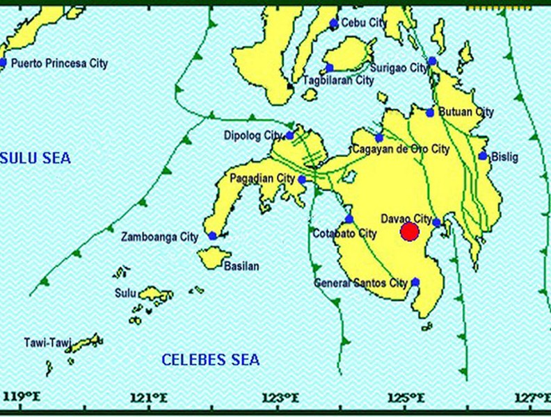 [Ảnh] Động đất 6,5 độ richter ở Philippines, Tổng thống Duterte an toàn dù tư dinh bị nứt