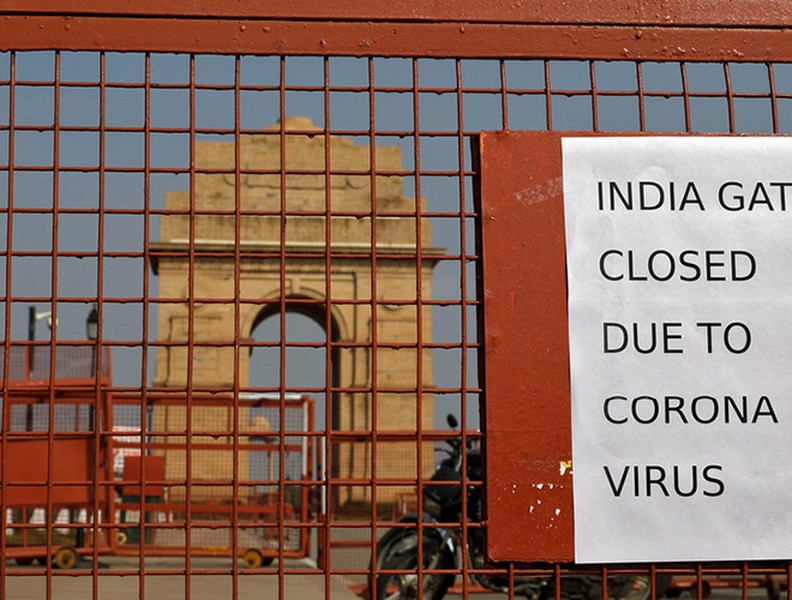 Nghịch cảnh khi Ấn Độ áp dụng lệnh giới nghiêm chống Covid-19 với 1,3 tỷ dân