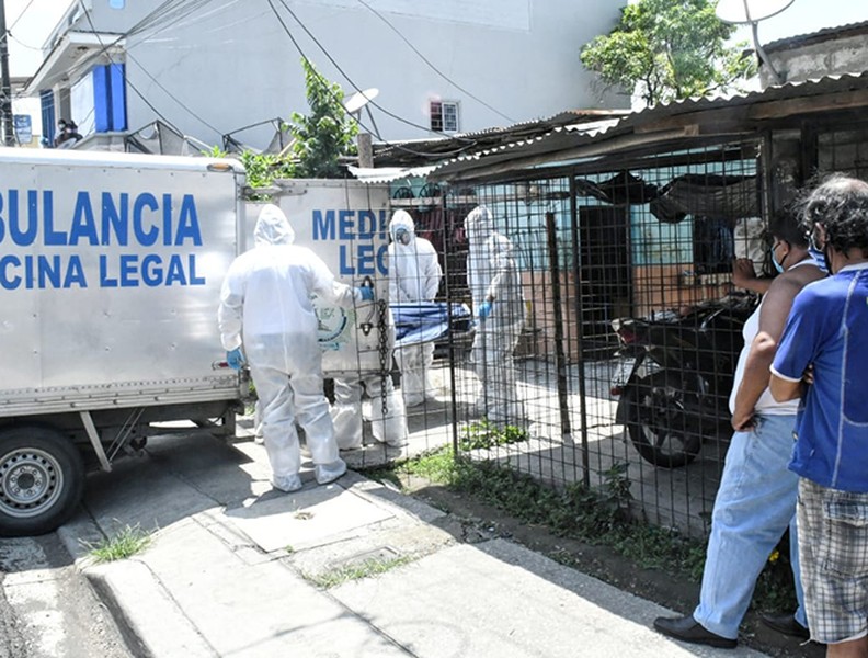 Ecuador: Thi thể bệnh nhân Covid-19 la liệt ngoài đường, không thể đổ lỗi cho tự nhiên