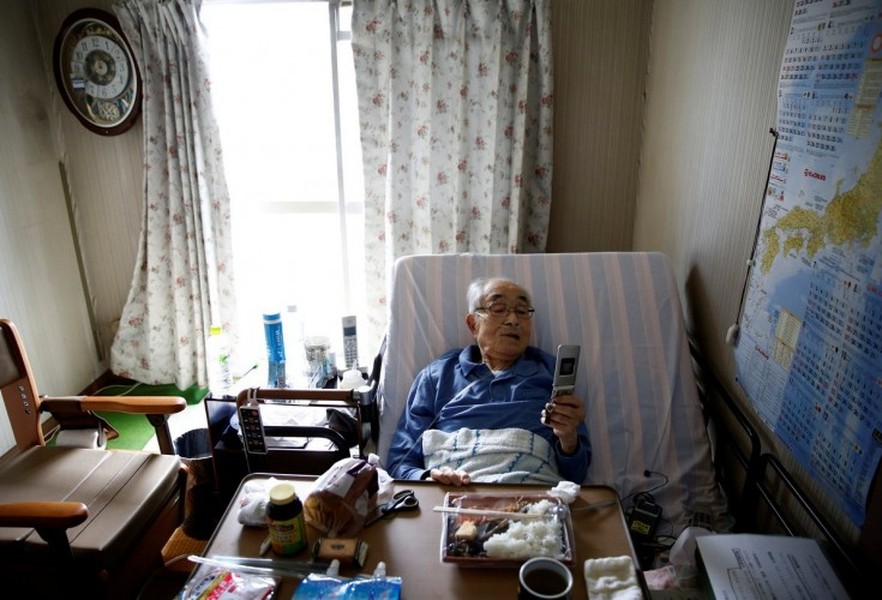 Nghề đáng buồn nhất ở Nhật Bản: Làm sạch căn hộ của những người già 