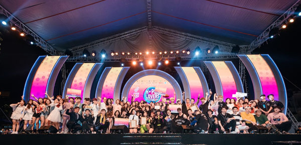 [ẢNH] Nhóm nhảy #C1503 là đại diện của Việt Nam tham dự cuộc thi K-pop Thế giới 2019