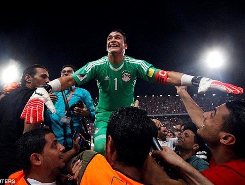 [ẢNH] Người Ai Cập xuống đường ăn mừng tấm vé World Cup lịch sử