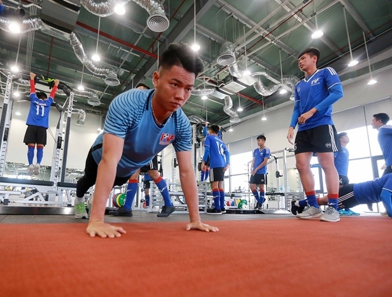 Cận cảnh lò luyện cầu thủ dự World Cup của bóng đá Việt Nam