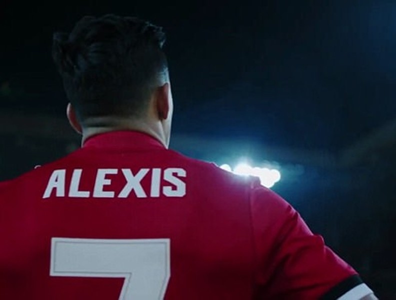 Alexis Sanchez ra mắt cực hoành tráng tại M.U