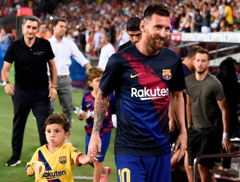 [ẢNH] Griezmann lập tuyệt phẩm và đây là phản ứng của Messi