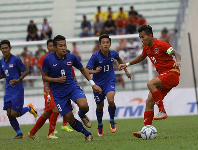 Cầu thủ Myanmar khóc như mưa sau bàn thua phút 90+5 trước Thái Lan