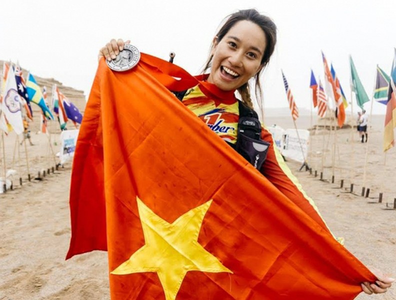Cô gái châu Á đầu tiên chinh phục 4 sa mạc truyền cảm hứng cho nam sinh Hà Nội