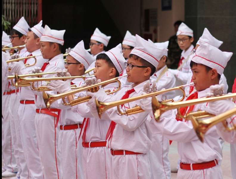 Lễ xuất quân đậm màu sắc của đương kim vô địch THPT Trần Quốc Tuấn