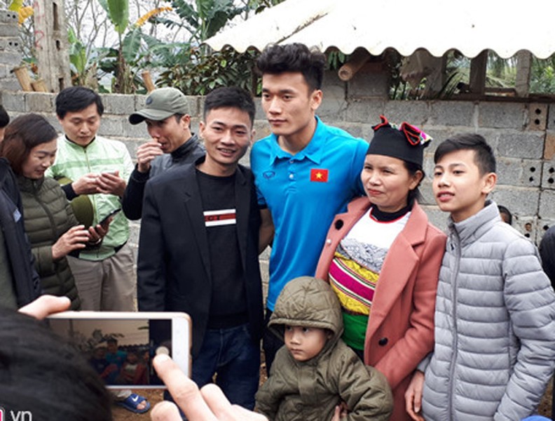 U23 Việt Nam giải tán, các tuyển thủ hồi hương trong vinh quang
