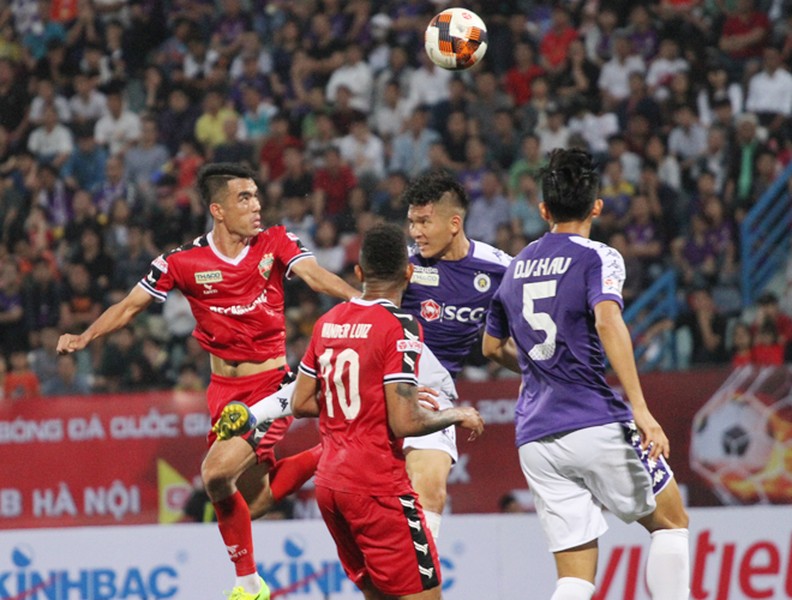 [ẢNH] Thắng dễ Bình Dương, Hà Nội FC đoạt Siêu cúp quốc gia 2018