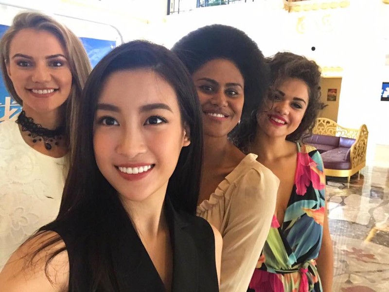 Những hình ảnh đầu tiên của Mỹ Linh tại Miss World 2017
