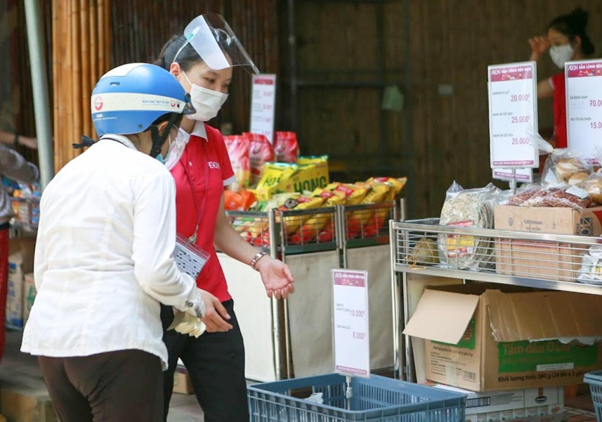 Hà Nội: “Siêu thị” lưu động cung ứng hàng hóa thiết yếu phục vụ nhân dân 