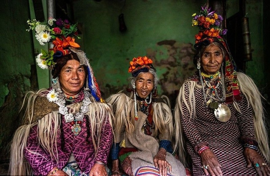 Khám phá cuộc sống của bộ lạc có tập tục đổi vợ tự do