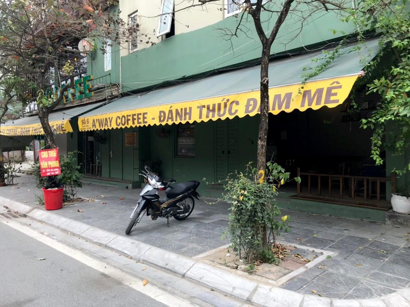 Những hình ảnh nhà hàng, quán cafe đóng cửa để phòng, chống dịch Covid-19 ở Hà Nội