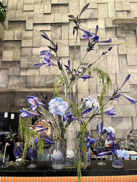  “Khu vườn tự do” tuyệt đẹp được thiết kế từ hàng nghìn bông hoa ở Hà Nội
