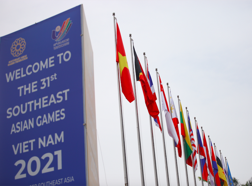 Toàn cảnh Lễ thượng cờ 11 quốc gia dự SEA Games 31