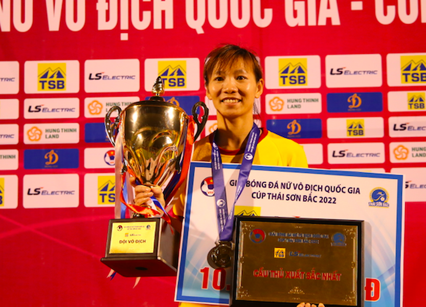 Cô trò Kim Chi phấn khích với chức vô địch lịch sử