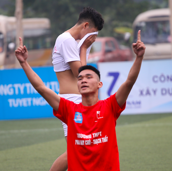 Khoảnh khắc đẹp ở chung kết bóng đá học sinh THPT Hà Nội 2022