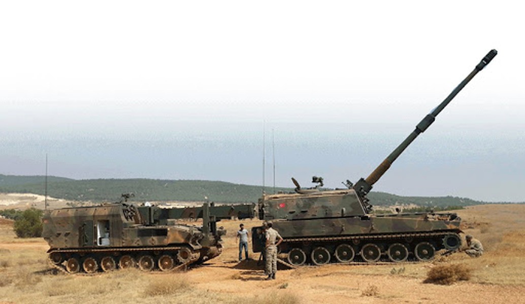 [ẢNH] Thổ Nhĩ Kỳ đột ngột tăng viện siêu pháo tới Syria đối phó Nga