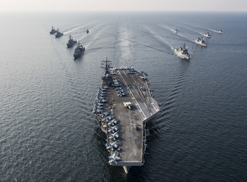[ẢNH] Siêu tàu sân bay Mỹ đi vào biển Đông, tín hiệu mạnh mẽ tới Trung Quốc