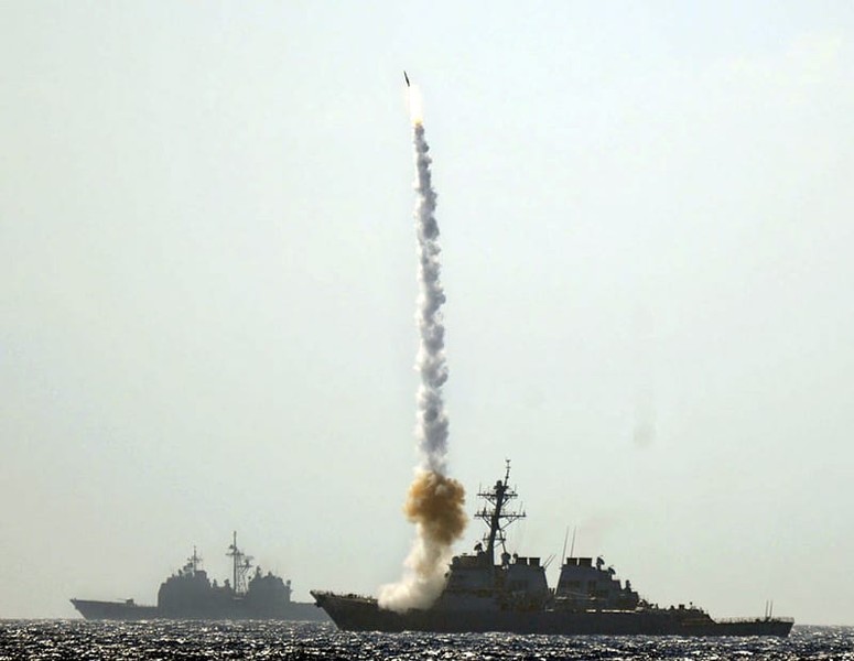 [ẢNH] Tìm hiểu loại tên lửa nguy hiểm Mỹ vừa bắn từ chiến hạm siêu dị USS Zumwalt 