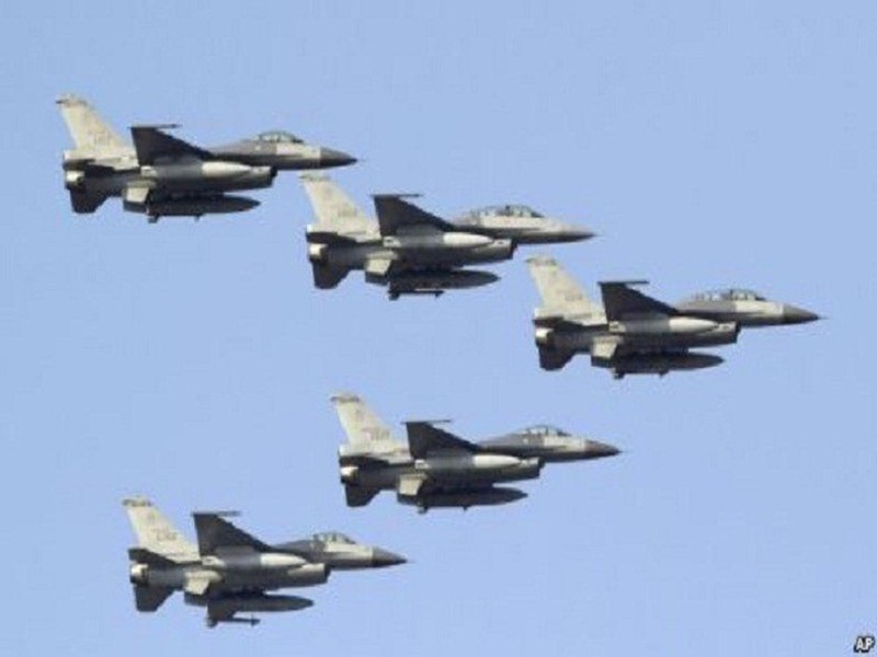 [ẢNH] F-16V đảo Đài Loan chưa kịp đối trọng Su-35S Trung Quốc đã phải nằm đất, vì sao?