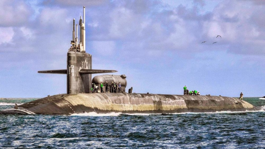 [ẢNH] Mỹ điều tàu ngầm hạt nhân mang kho vũ khí cực mạnh đến sát Iran