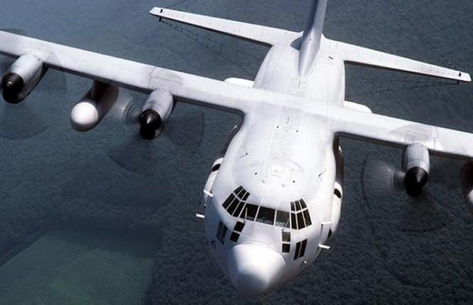 [ẢNH] Mỹ cho EC-130H sẵn sàng 