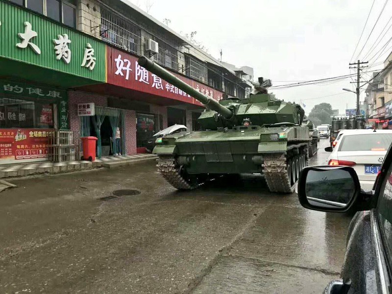 [ẢNH] Xe tăng Type-15 Trung Quốc: Đẹp mã nhưng thực lực còn phải chờ lâm trận