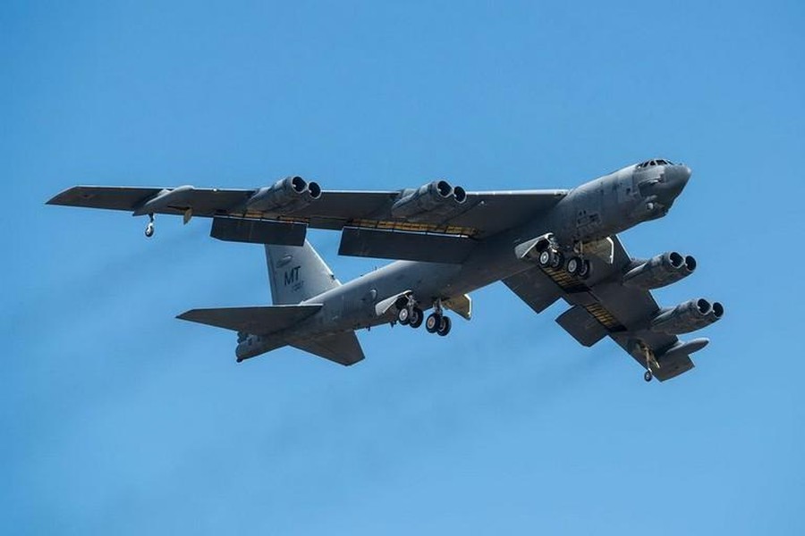 [ẢNH] Mỹ quyết định gia tăng sức ép lên Iran bằng phi đội pháo đài bay B-52H