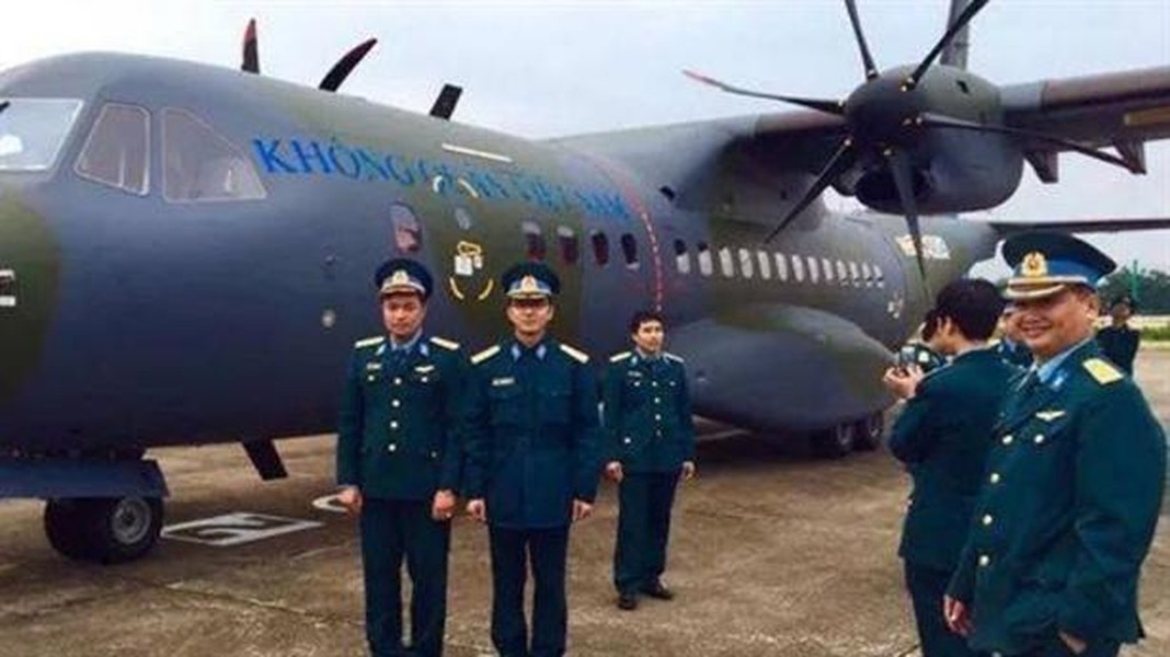 [ẢNH] Airbus biến loại vận tải cơ Việt Nam đang sở hữu thành cường kích hạng nặng