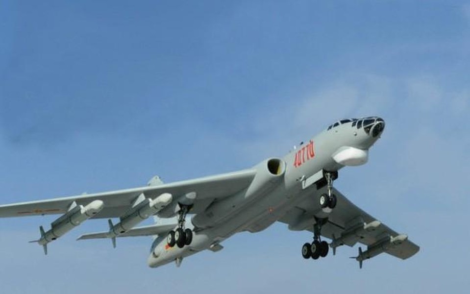 [ẢNH] Mỹ dễ dàng vô hiệu hóa máy bay ném bom H-6 Trung Quốc?