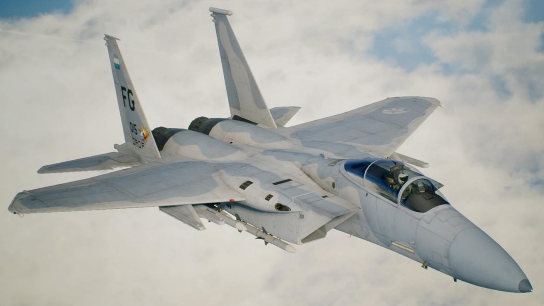 [ẢNH] Dâng tới cửa ngõ nhưng vì sao Liên Xô, Trung Quốc lại không vươn tay lấy F-15C Mỹ?