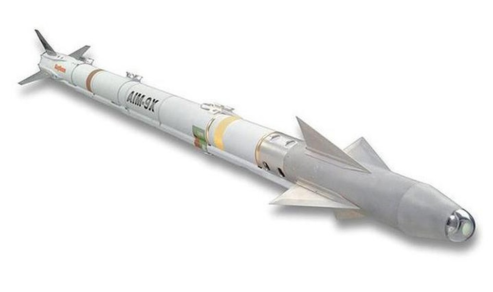 [ẢNH] Liên Xô sao chép tên lửa Mỹ - Phần 4: Nạn nhân gần nhất của AIM-9X lại chính là Su-24 Nga