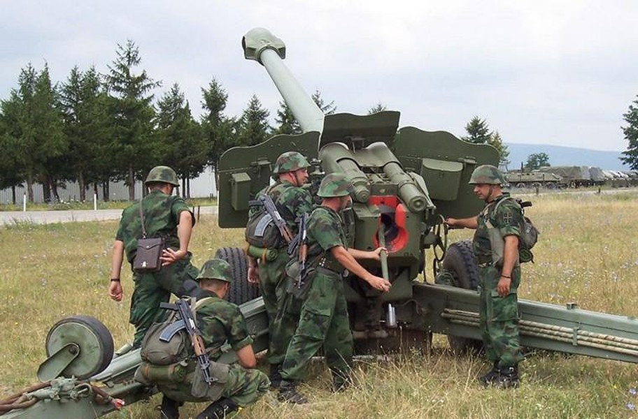 [ẢNH] Ukraine điều hàng loạt lựu pháo 152mm, miền Đông căng như dây đàn