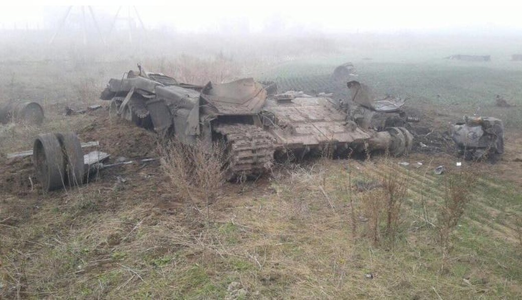[ẢNH] Nga sẽ viện trợ T-72B3 cho dân quân miền Đông Ukraine nếu Kiev tấn công?