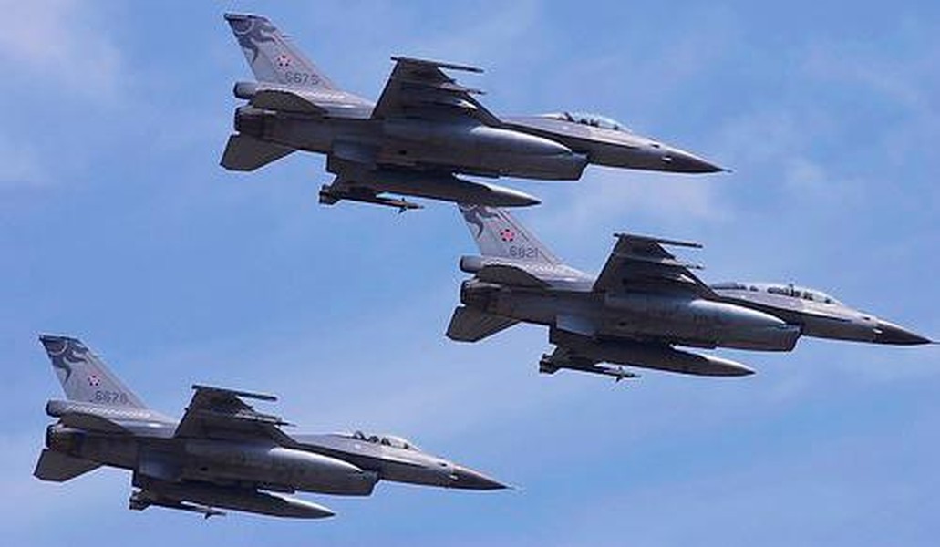 [ẢNH] Mỹ giúp Đài Loan có ngay 42 chiến đấu cơ mạnh ngang Su-35
