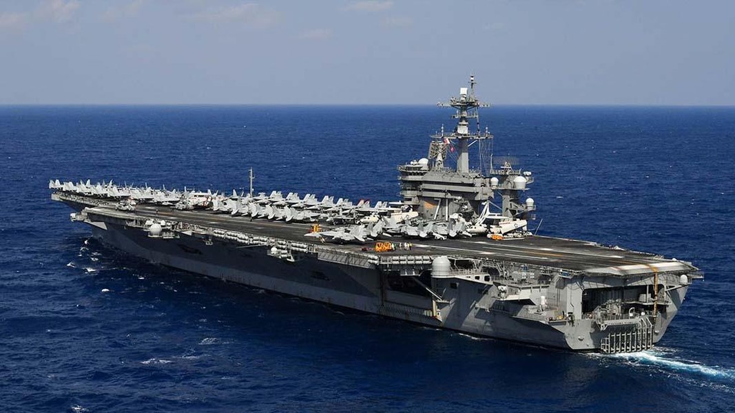 [ẢNH] Mỹ đưa tàu sân bay vào phá thế cờ Trung Quốc giăng tại biển Đông