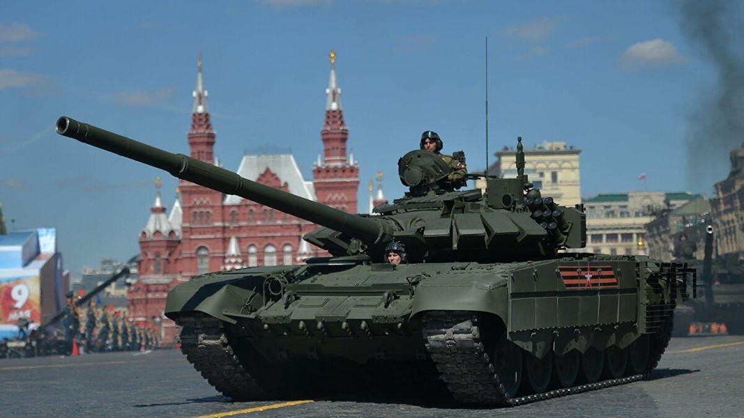 [ẢNH] Nga nói gì về việc điều hàng loạt xe tăng T-72B3 đến sát biên giới Ukraine?