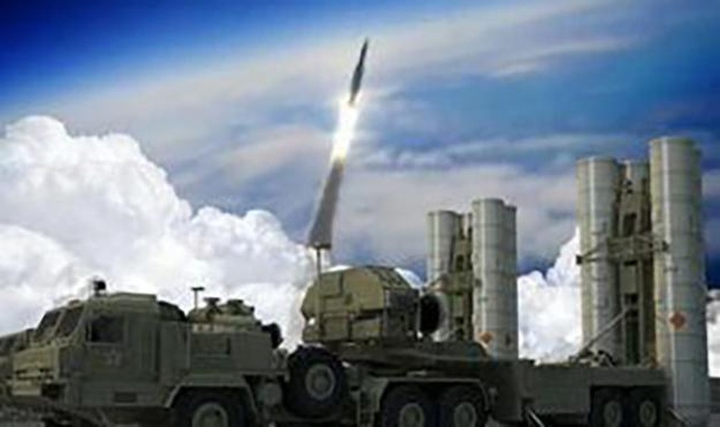 [ẢNH] Tên lửa phòng không Nga vừa phóng có vận tốc nhanh gấp 4 lần đạn súng AK
